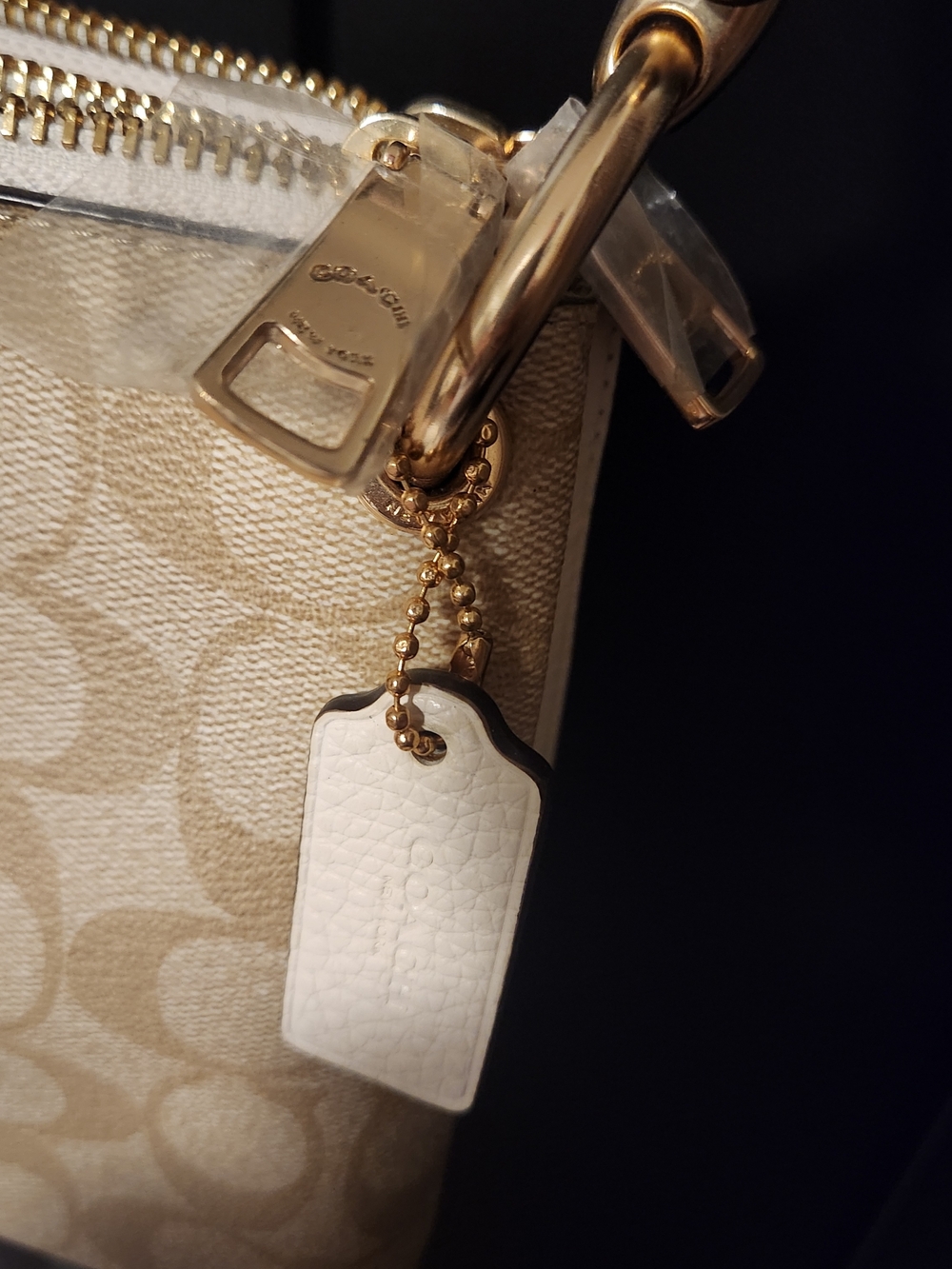 Coach Signature Canvas cross body - Picture 8 of 8